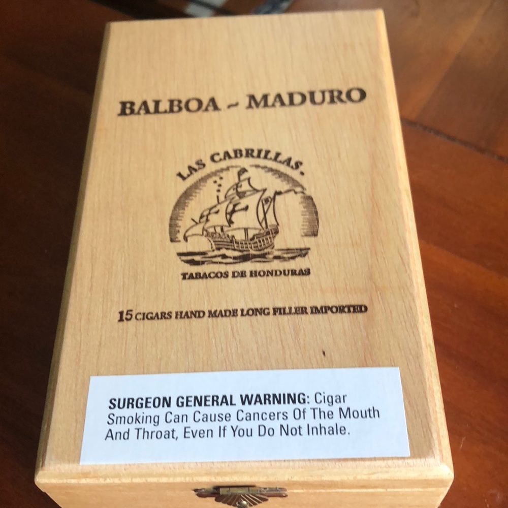 Cigar 🚬 Box las cabrillas balboa maduro holds 15